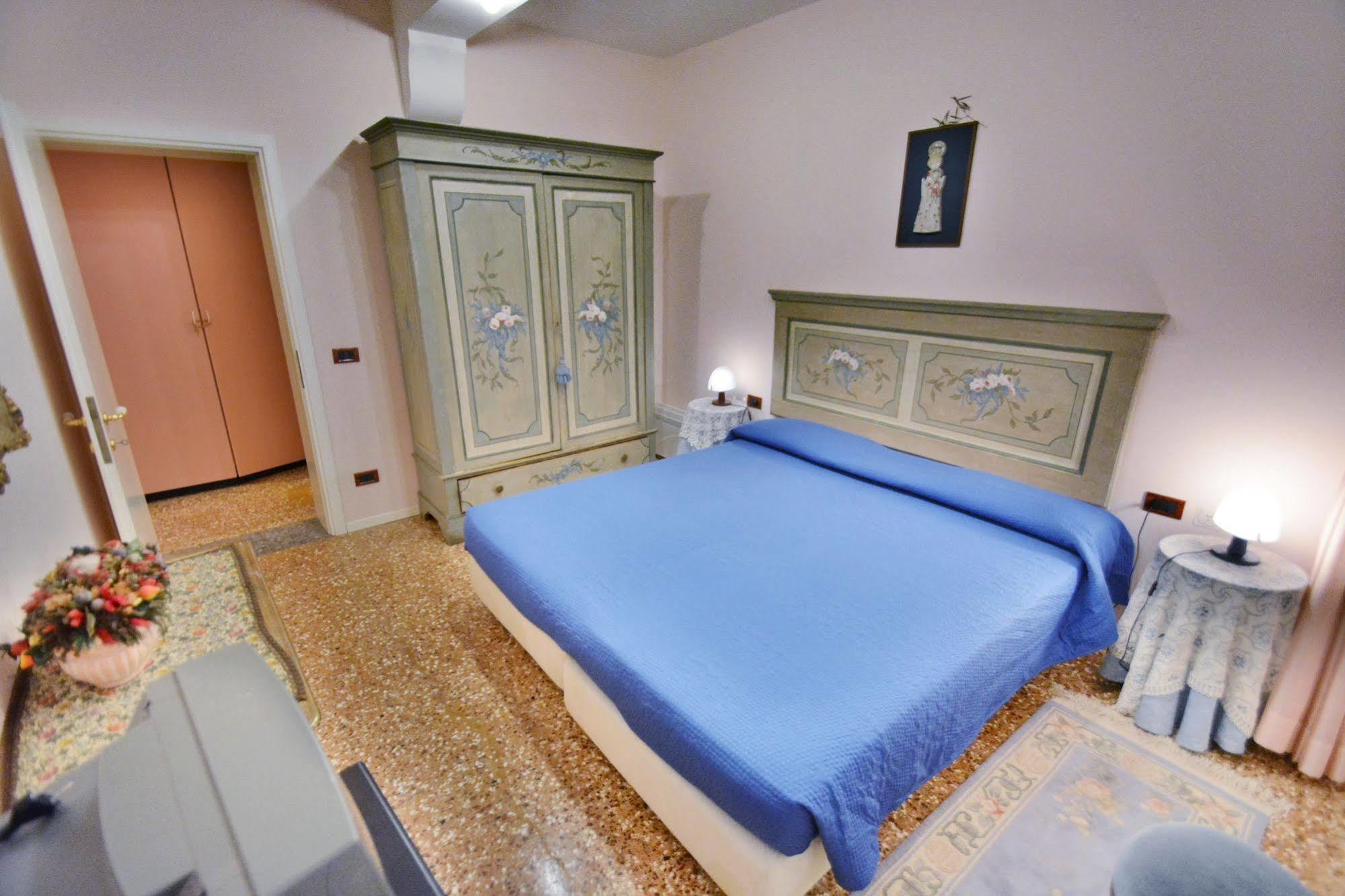 דירות ונציה Ve.N.I.Ce. Cera Casa Del Sol מראה חיצוני תמונה